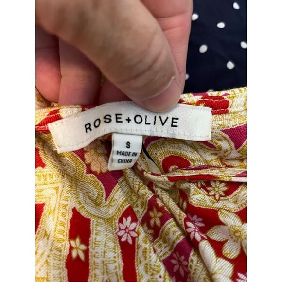 Rose & Olive Hi-Low Tank Top. Size 8. Cute back. Red and Gold - Picture 2 of 6